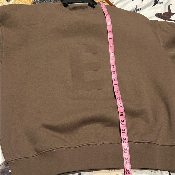Essentials “E” Sweatshirt - Picture 5 of 6